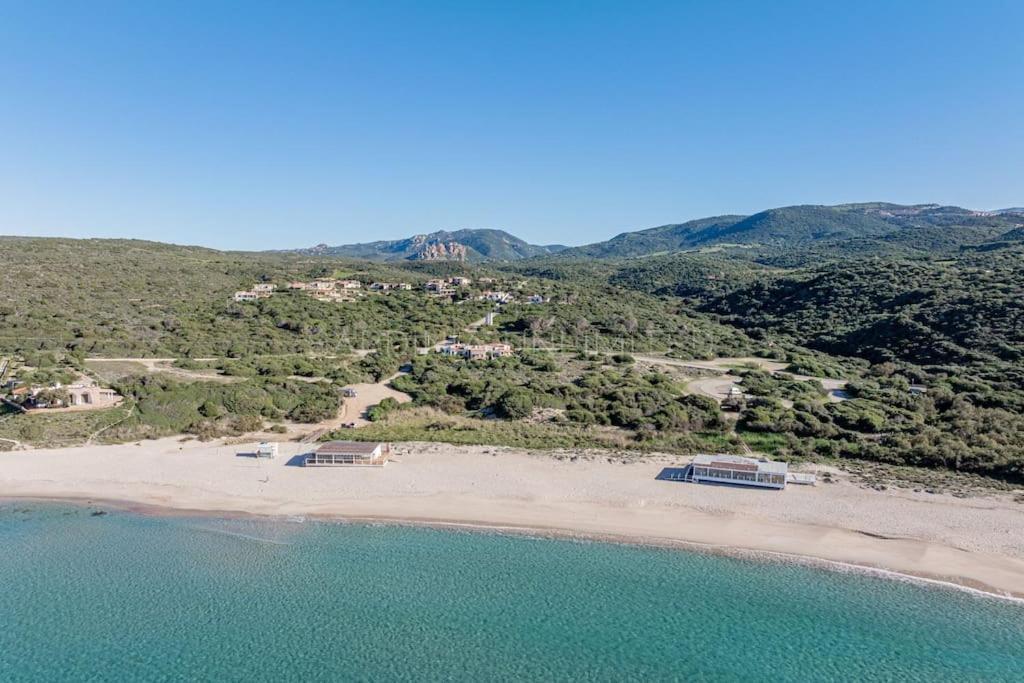 Villa Lysia Trinita d'Agultu e Vignola Exterior photo